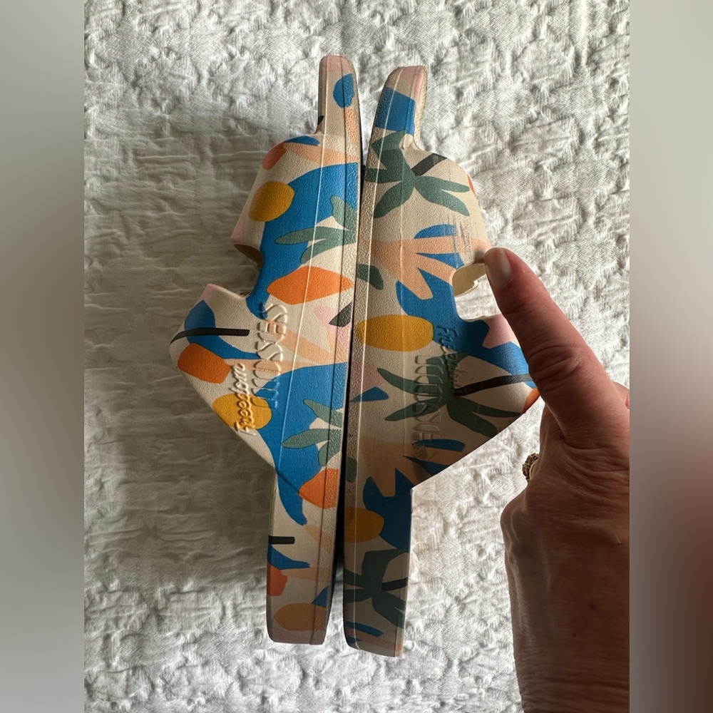 Women's Tropical Colored Slides - Picture 3 of 6